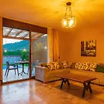 Villa Ahu - 2 Bedroom Kayakoey Oeluedeniz Fethiye