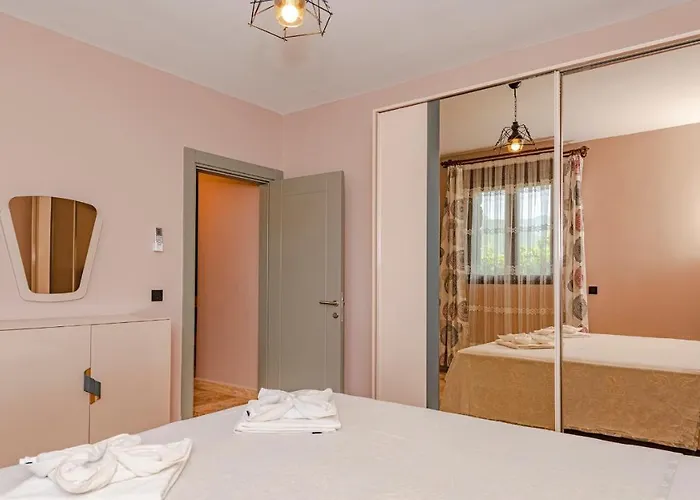 Villa Ahu - 2 Bedroom Kayakoey Oeluedeniz